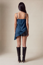 Load image into Gallery viewer, Halter Lace Asymmetrical Hem Top