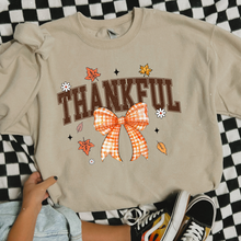 Load image into Gallery viewer, Thankful Sweatshirt
