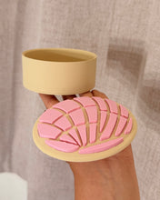 Load image into Gallery viewer, Concha Trinket Box
