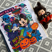 Load image into Gallery viewer, M&#39;s Halloween Motel Tshirt
