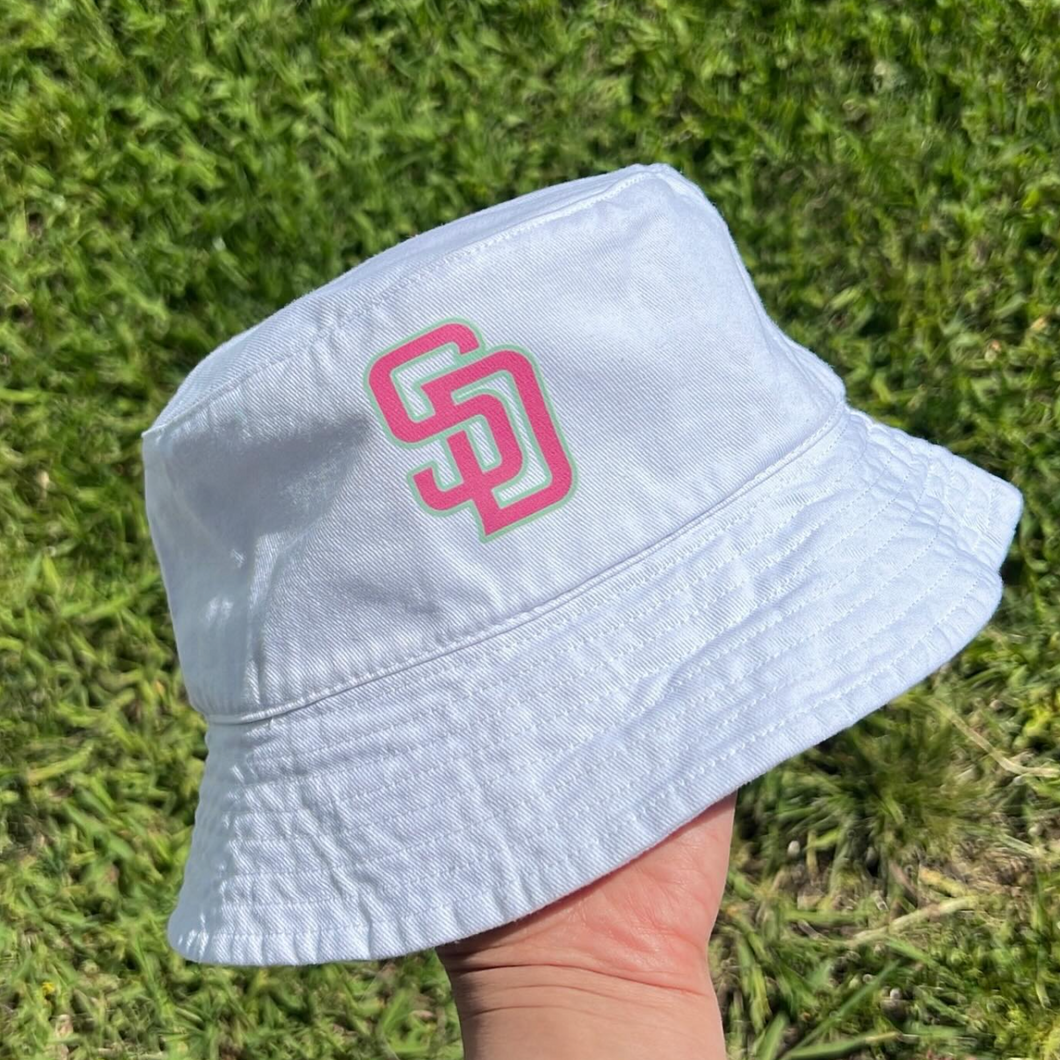 SD White Bucket Hat