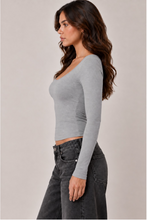 Load image into Gallery viewer, Scoop Neck Long Sleeve Top
