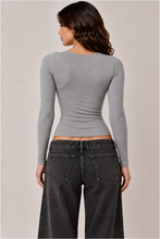 Load image into Gallery viewer, Scoop Neck Long Sleeve Top
