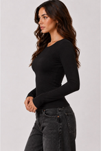 Load image into Gallery viewer, Crew Neck Long Sleeve Top
