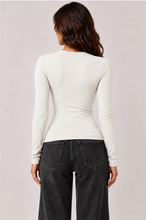 Load image into Gallery viewer, Crew Neck Long Sleeve Top

