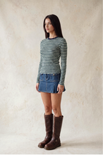 Load image into Gallery viewer, Stripe Long Sleeve Crew Neck Top
