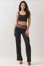 Load image into Gallery viewer, Straight Leg Pants With Printed Waistband
