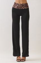 Load image into Gallery viewer, Straight Leg Pants With Printed Waistband
