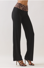 Load image into Gallery viewer, Straight Leg Pants With Printed Waistband
