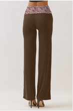 Load image into Gallery viewer, Straight Leg Pants With Printed Waistband
